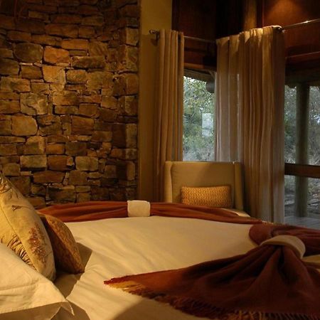 Buffalo Ridge Safari Lodge Защитен резерват „Мадикве“ Екстериор снимка