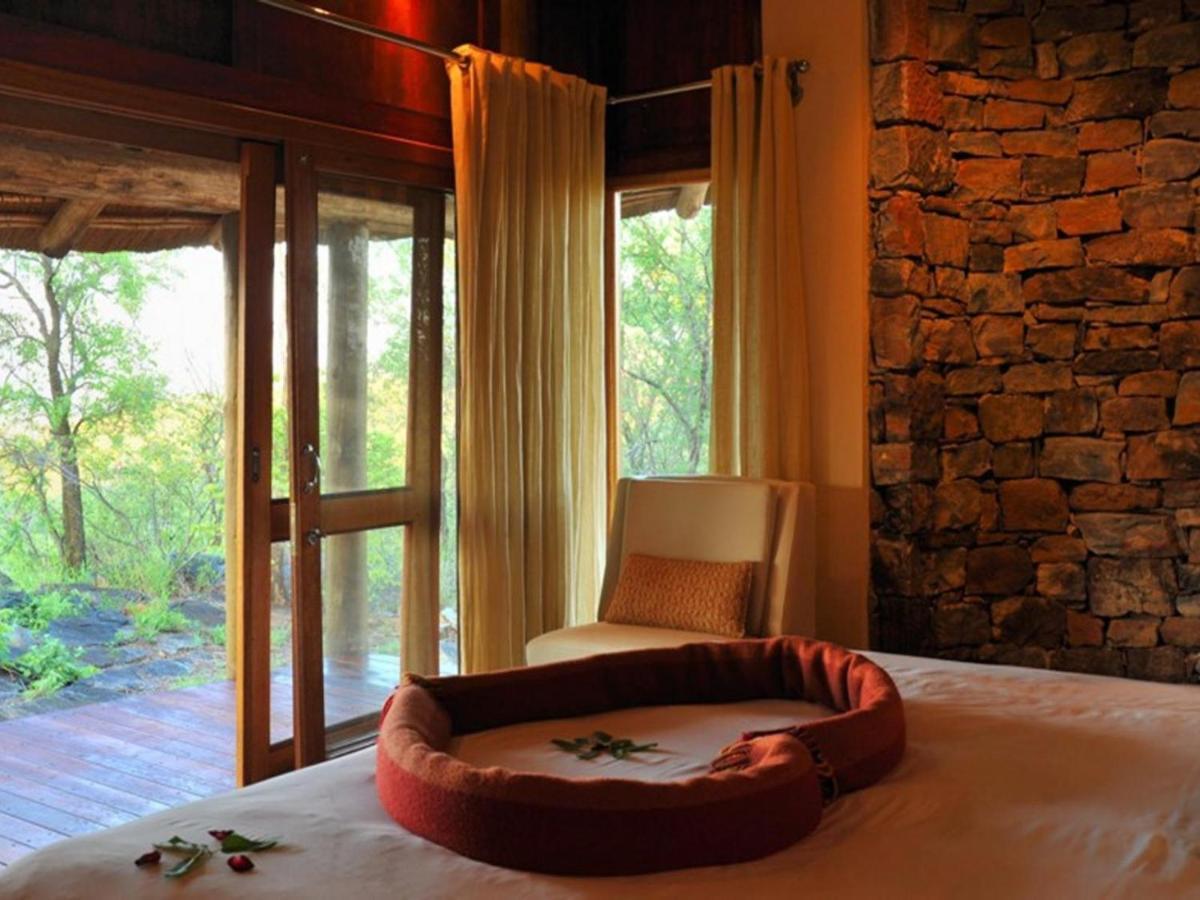 Buffalo Ridge Safari Lodge Защитен резерват „Мадикве“ Екстериор снимка